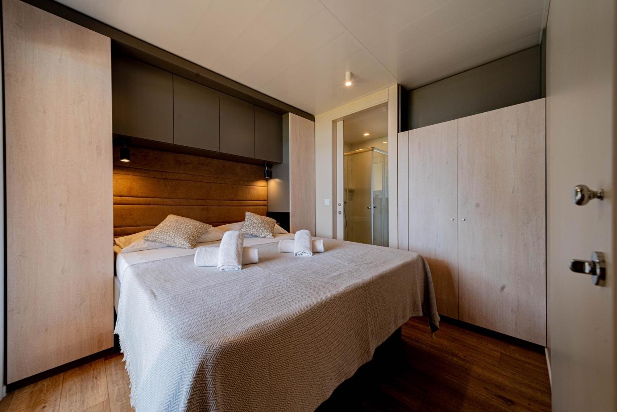 Mobile Homes Camp Perna - Adriatic Kampovi 3*