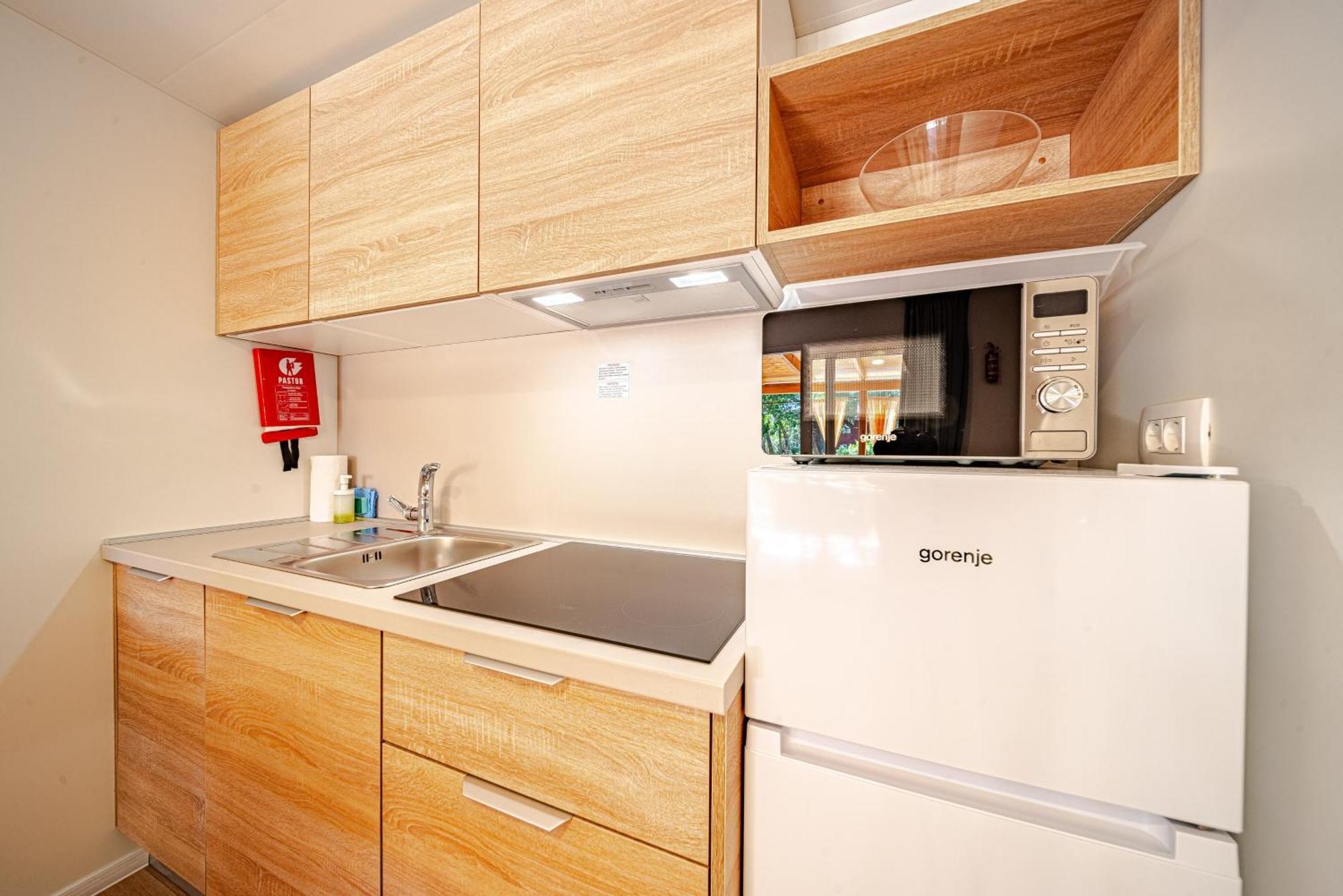 Mobile Homes Camp Perna - Adriatic Kampovi 3*