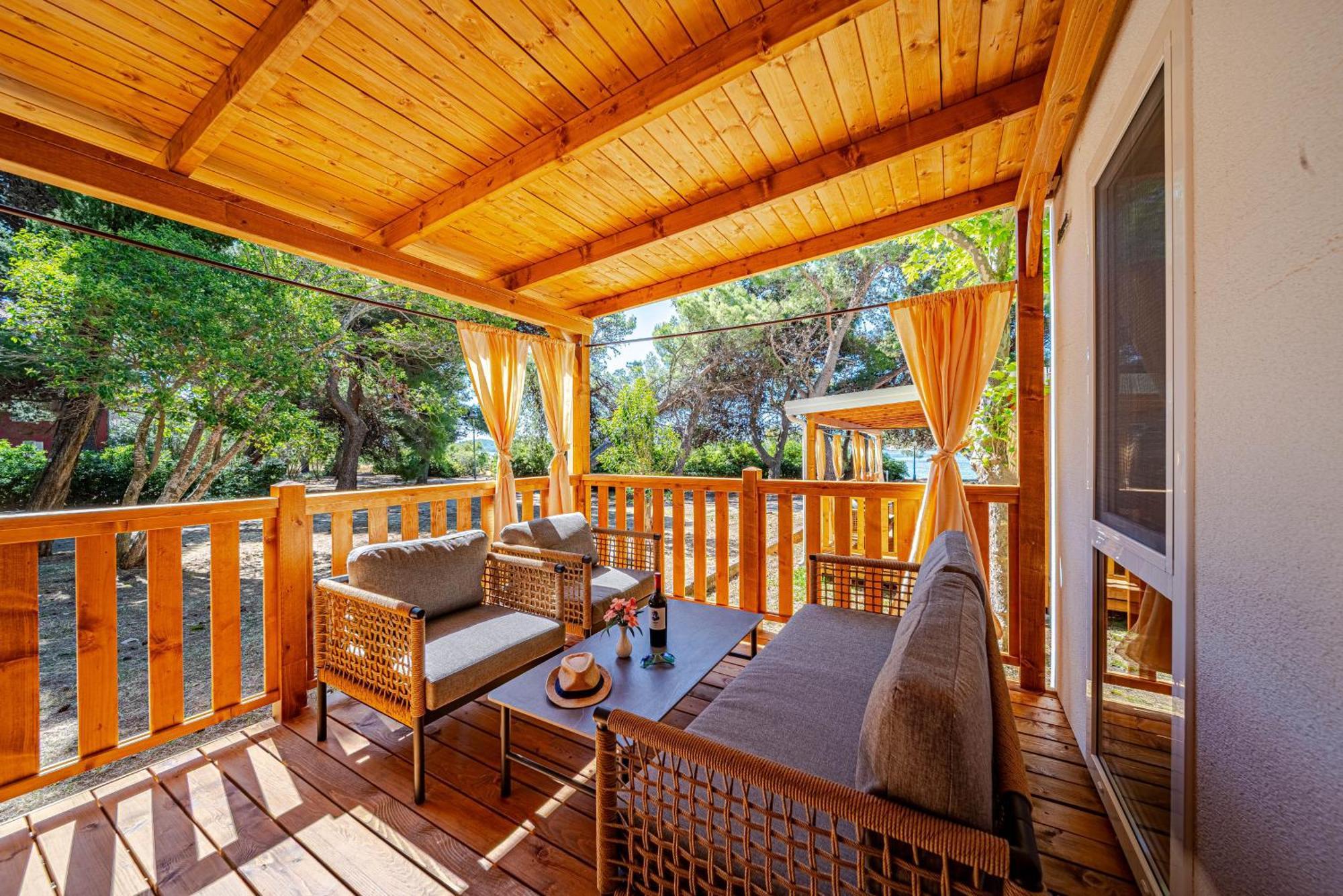 Mobile Homes Camp Perna - Adriatic Kampovi 3*
