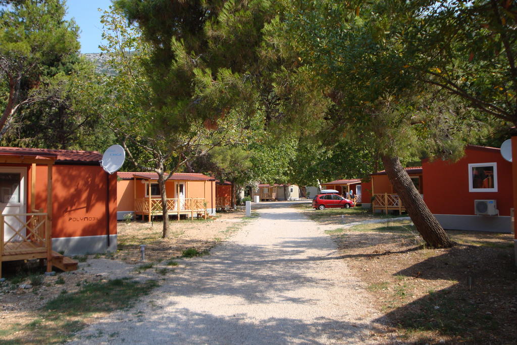 Semesterpark Mobile Homes Camp Perna - Adriatic Kampovi