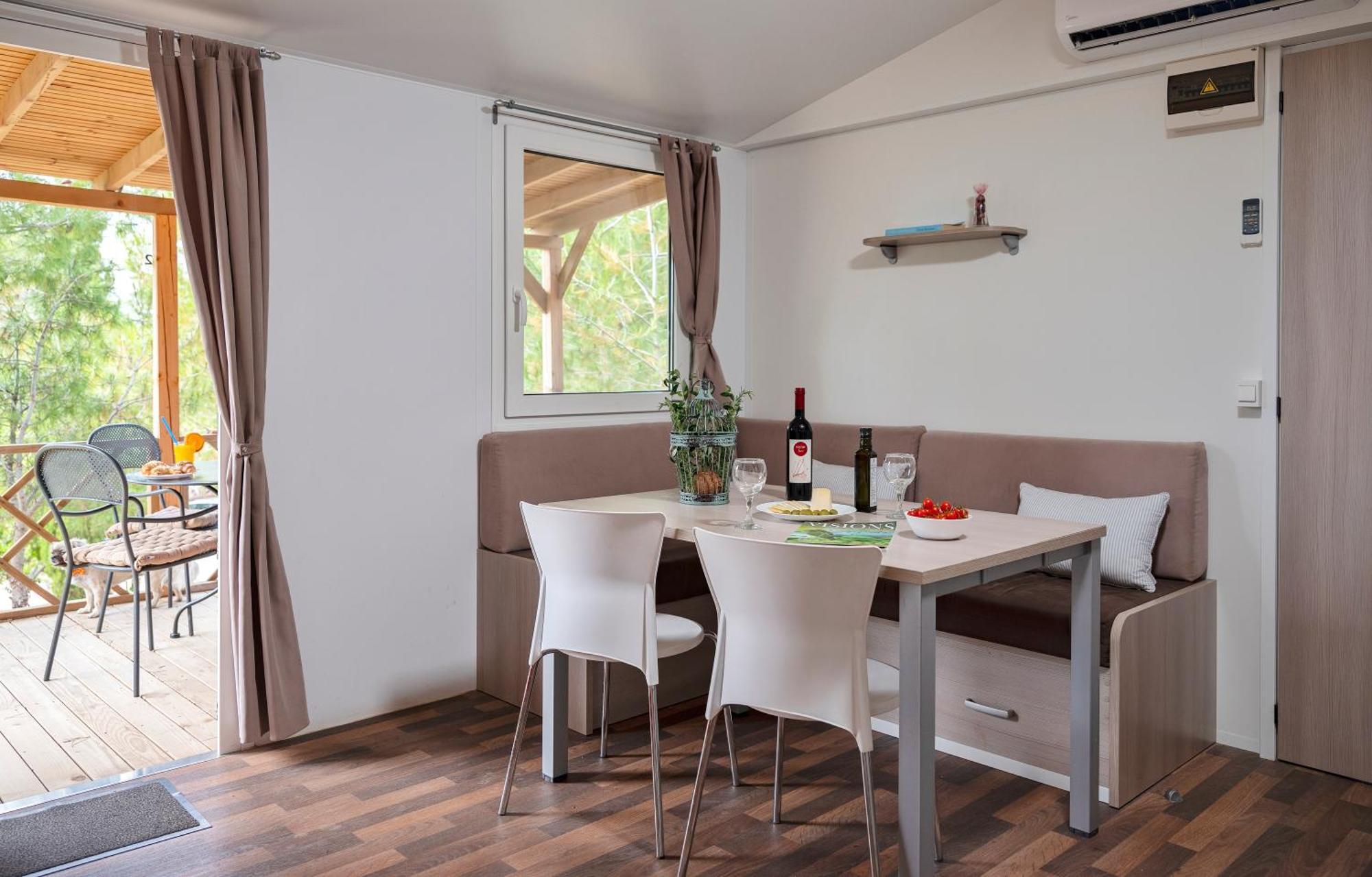 Ferienpark Mobile Homes Camp Perna - Adriatic Kampovi 3*